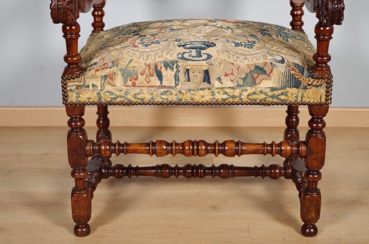 Chaise à bras époque Louis XIII-photo-4