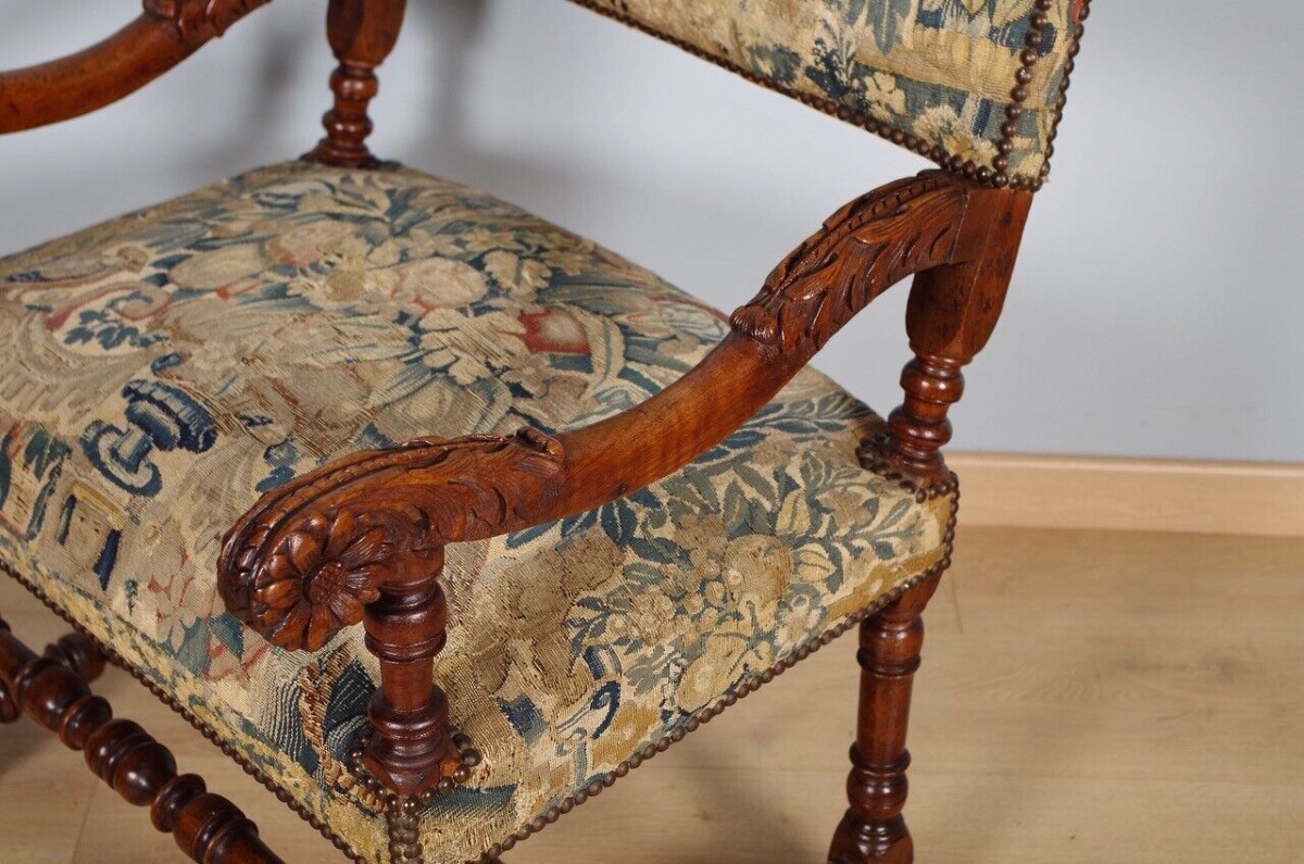 Chaise à bras époque Louis XIII-photo-3