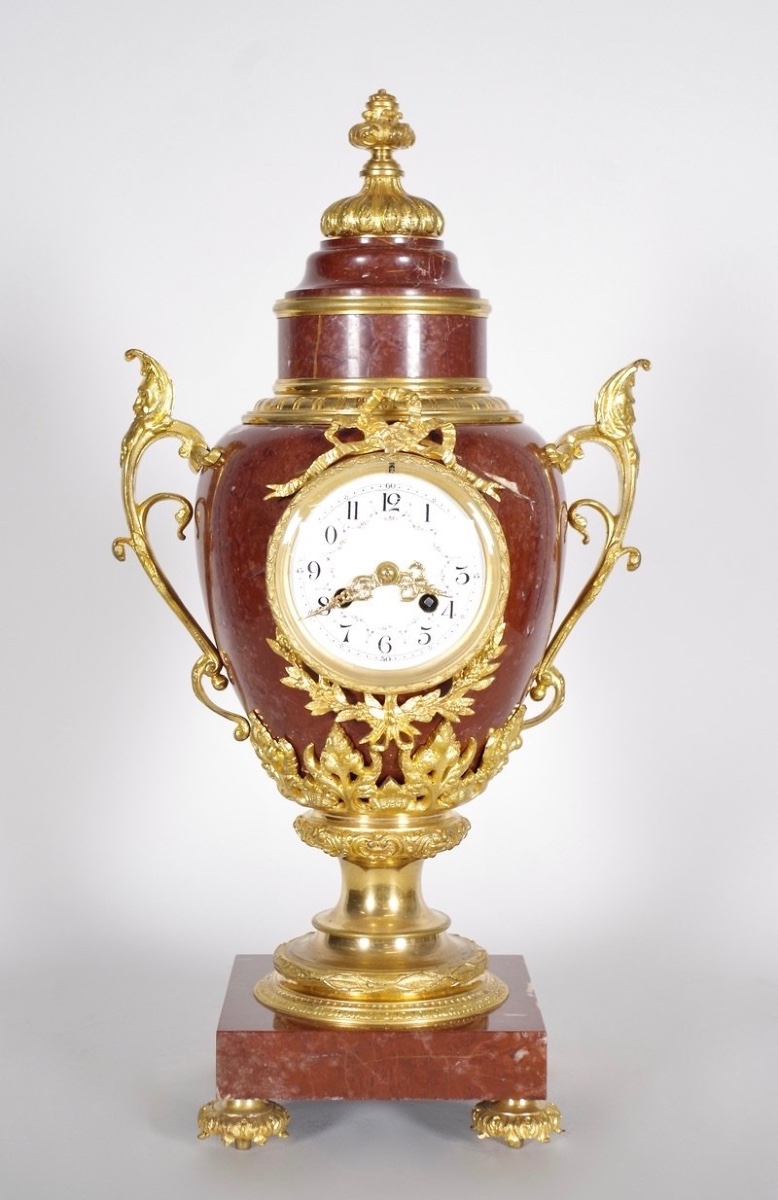 Pendule style Louis XVI