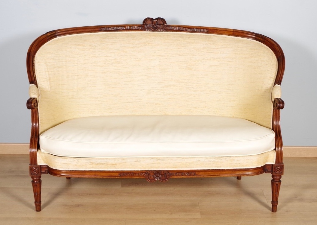Canapé époque Louis XVI