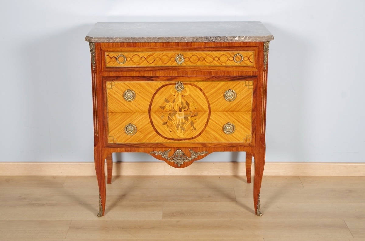 Transition Style Chest Of Drawers