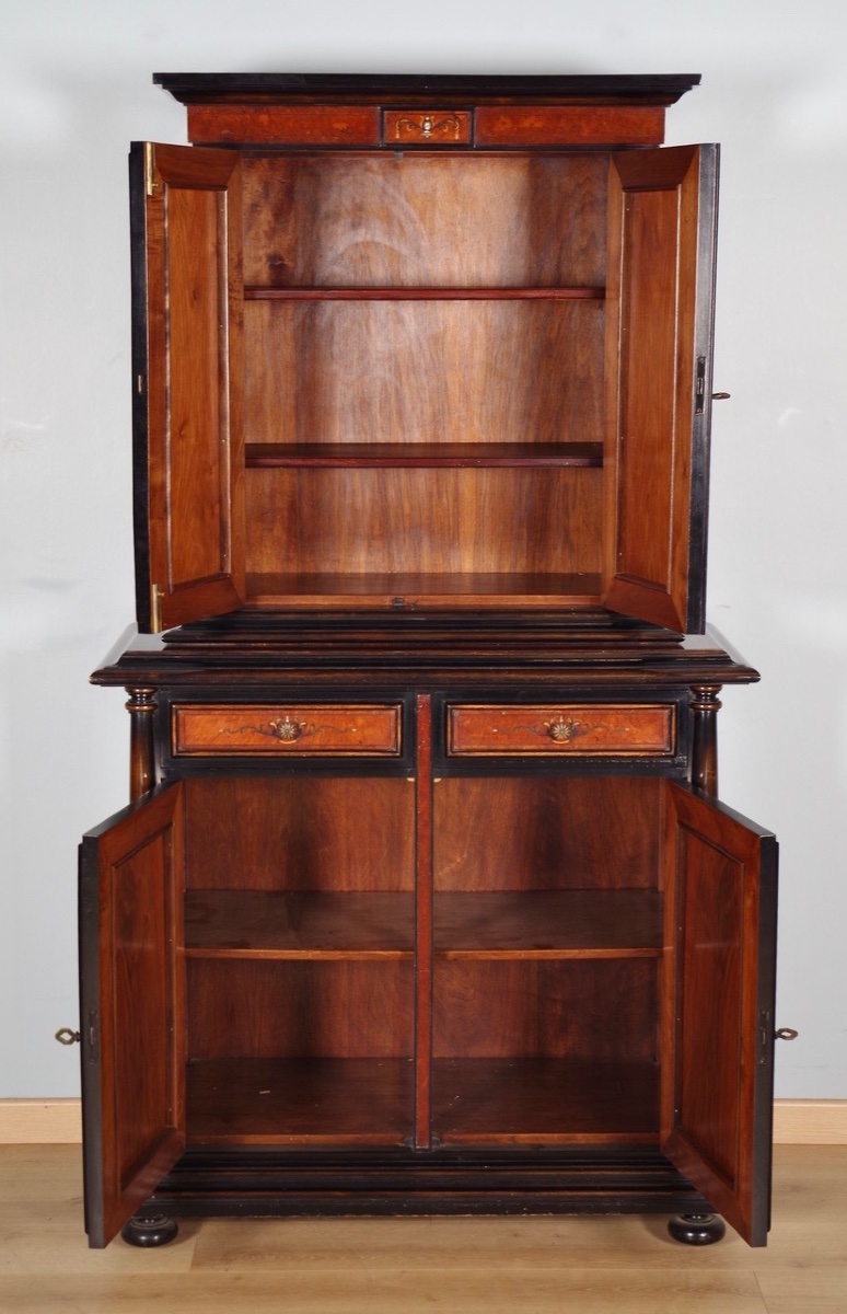 Renaissance-style Cabinet-photo-2