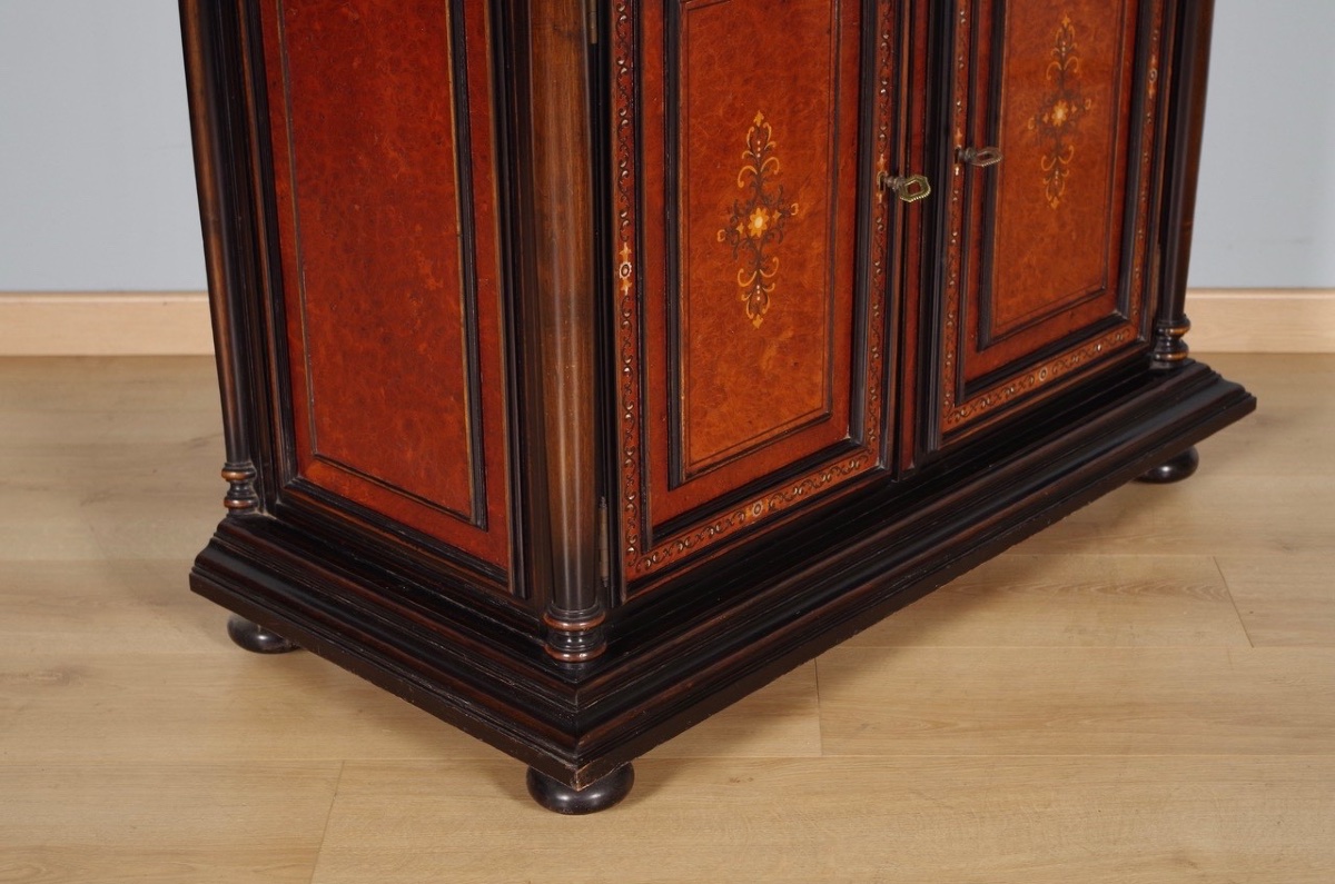 Renaissance-style Cabinet-photo-7