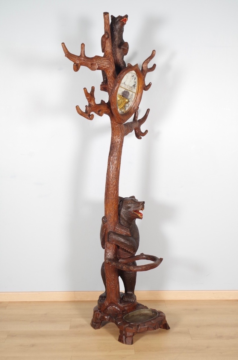 Black Forest Style Coat Rack-photo-6