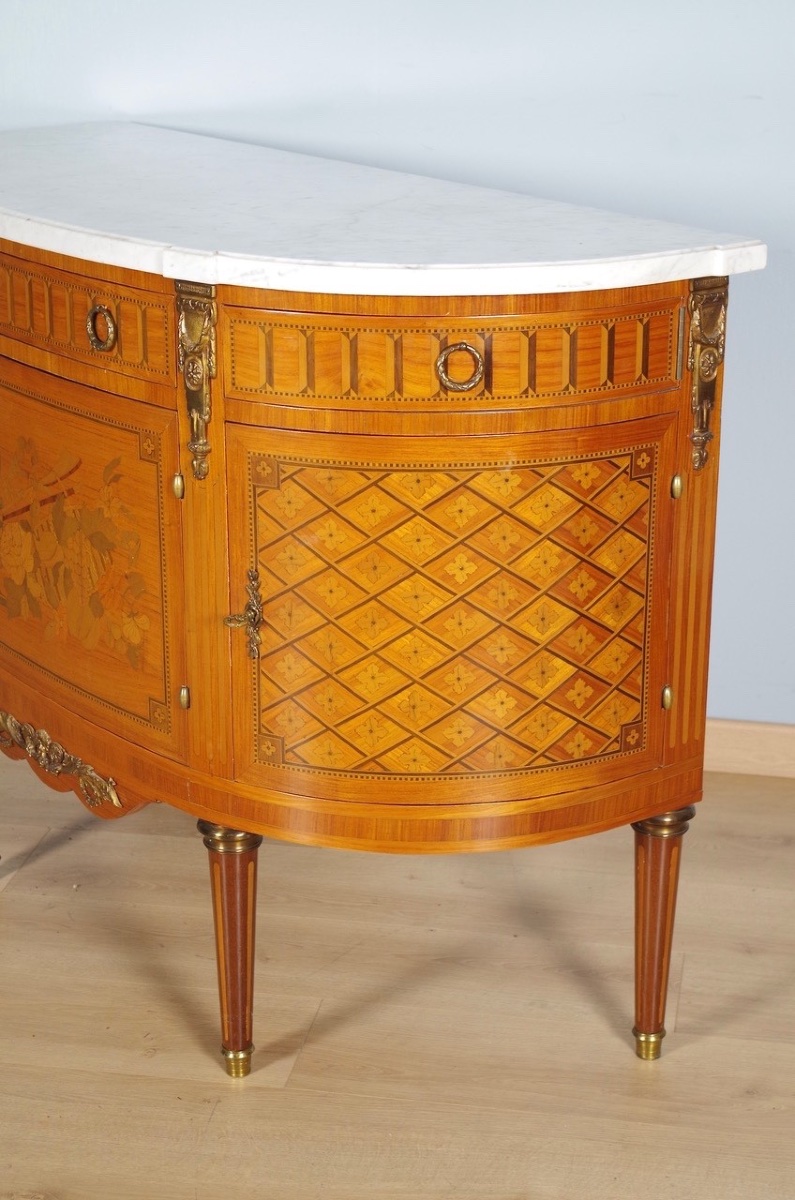 Commode Louis XVI demi-lune à portes, marqueterie et bronzes dorés, vers 1900-photo-1
