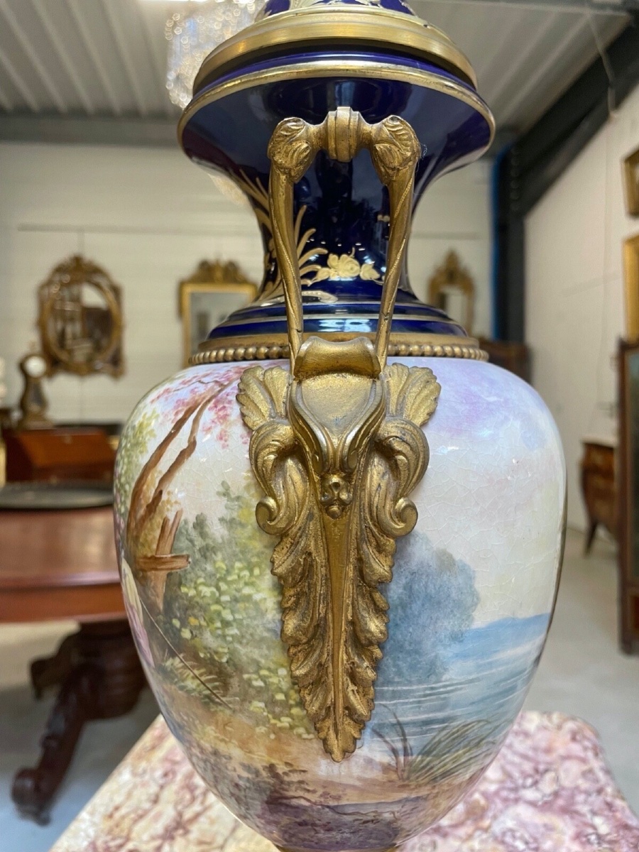 Grand vase style Sèvres en porcelaine et bronze doré, vers 1880-photo-3