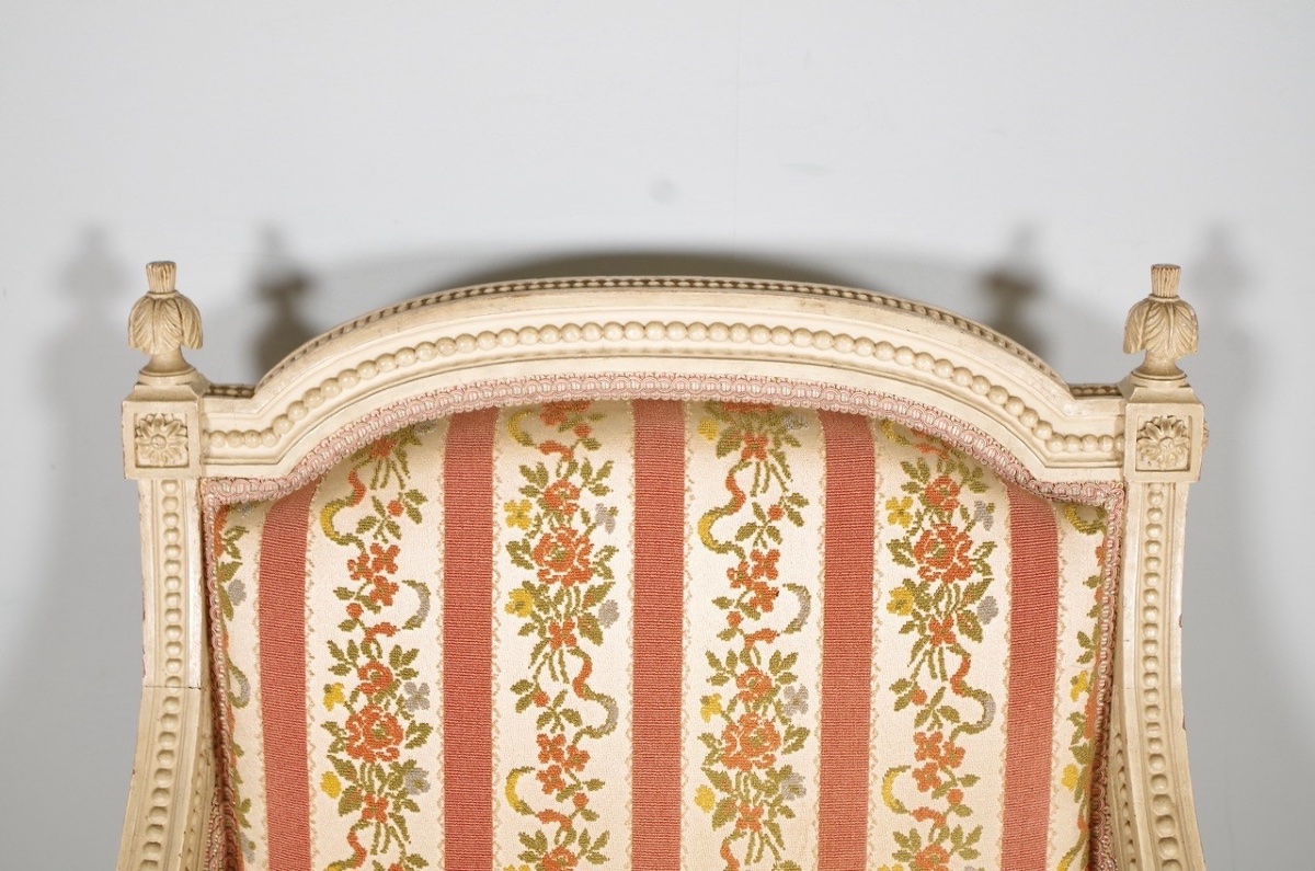 Paire de bergères Louis XVI en bois laqué, vers 1900-photo-4
