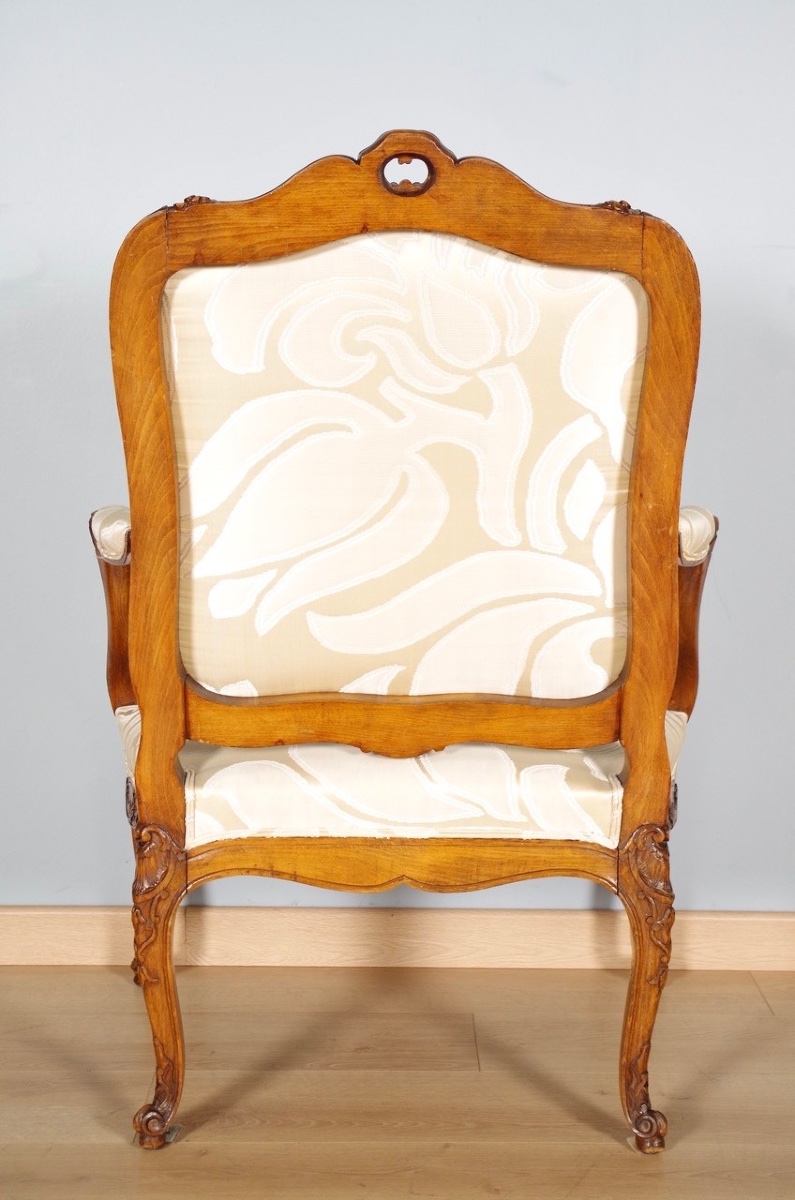 Suite de quatre fauteuils Régence à la Reine en hêtre sculpté, vers 1900-photo-4