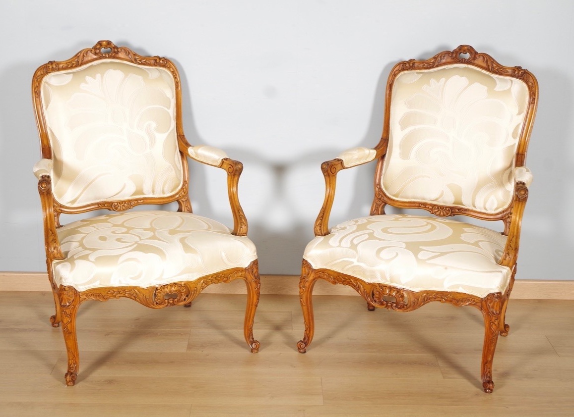 Suite de quatre fauteuils Régence à la Reine en hêtre sculpté, vers 1900-photo-5