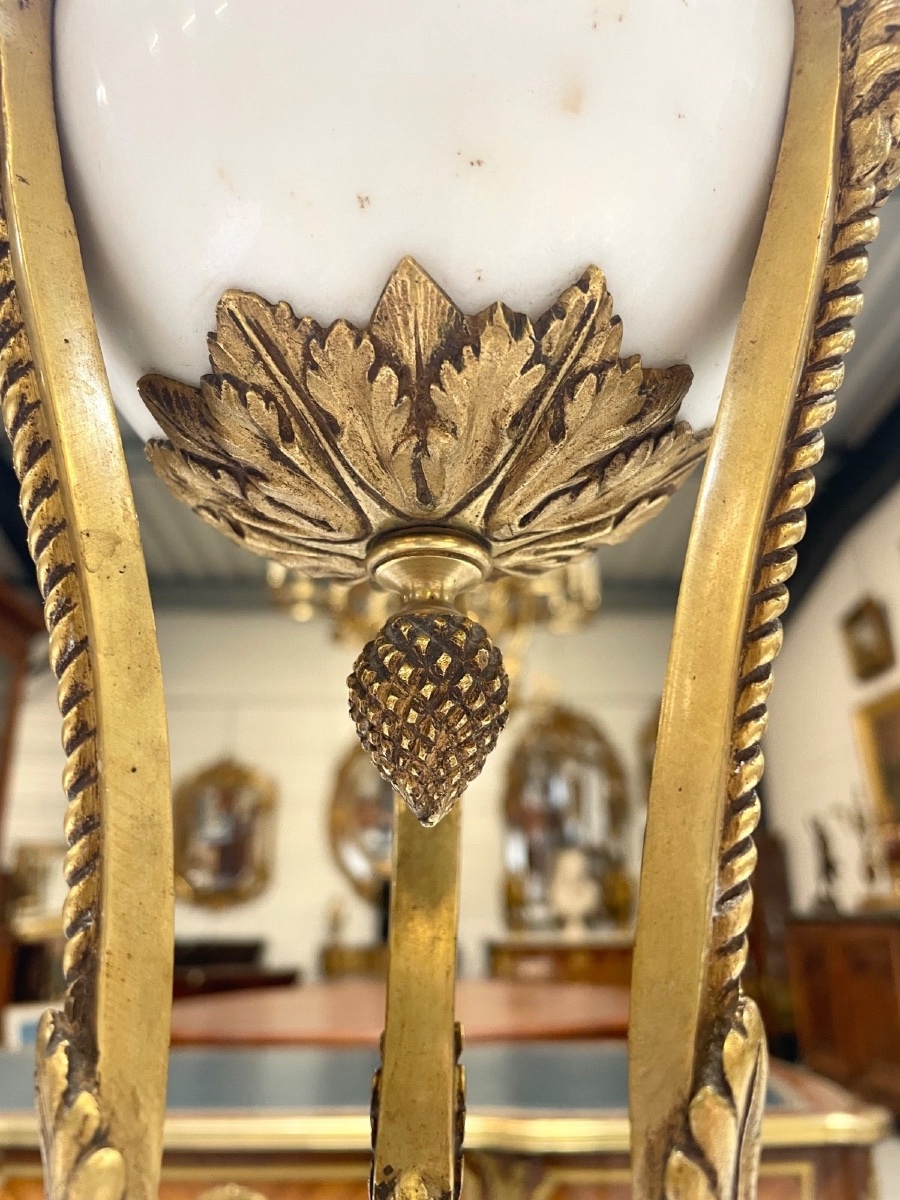 Paire de cassolettes Louis XVI en marbre de Carrare et bronze doré, vers 1880-photo-5