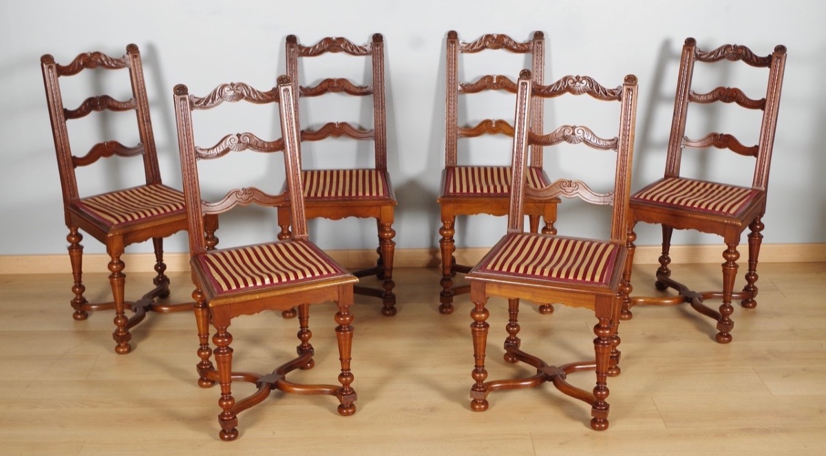 Set Of Twelve Renaissance-style Chairs In Carved Walnut, Circa 1900-photo-2