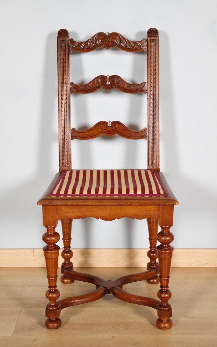 Set Of Twelve Renaissance-style Chairs In Carved Walnut, Circa 1900-photo-3