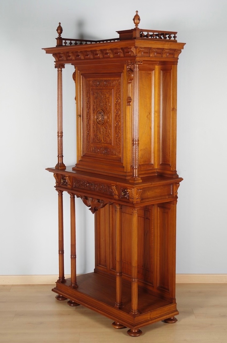 Cabinet Renaissance en noyer sculpté, dans le goût de Dufin, vers 1880-photo-4