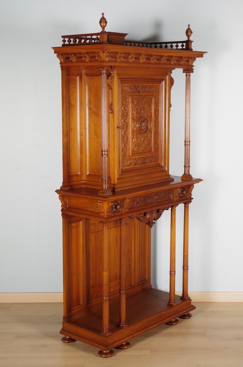 Cabinet Renaissance en noyer sculpté, dans le goût de Dufin, vers 1880-photo-7