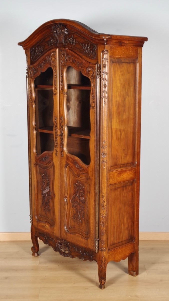 Bibliothèque Louis XV provençale en hêtre sculpté, vers 1950-photo-2