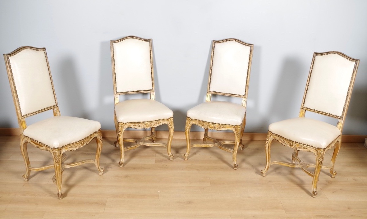 Suite de huit grandes chaises peintes et dorées Régence, vers 1950-photo-2