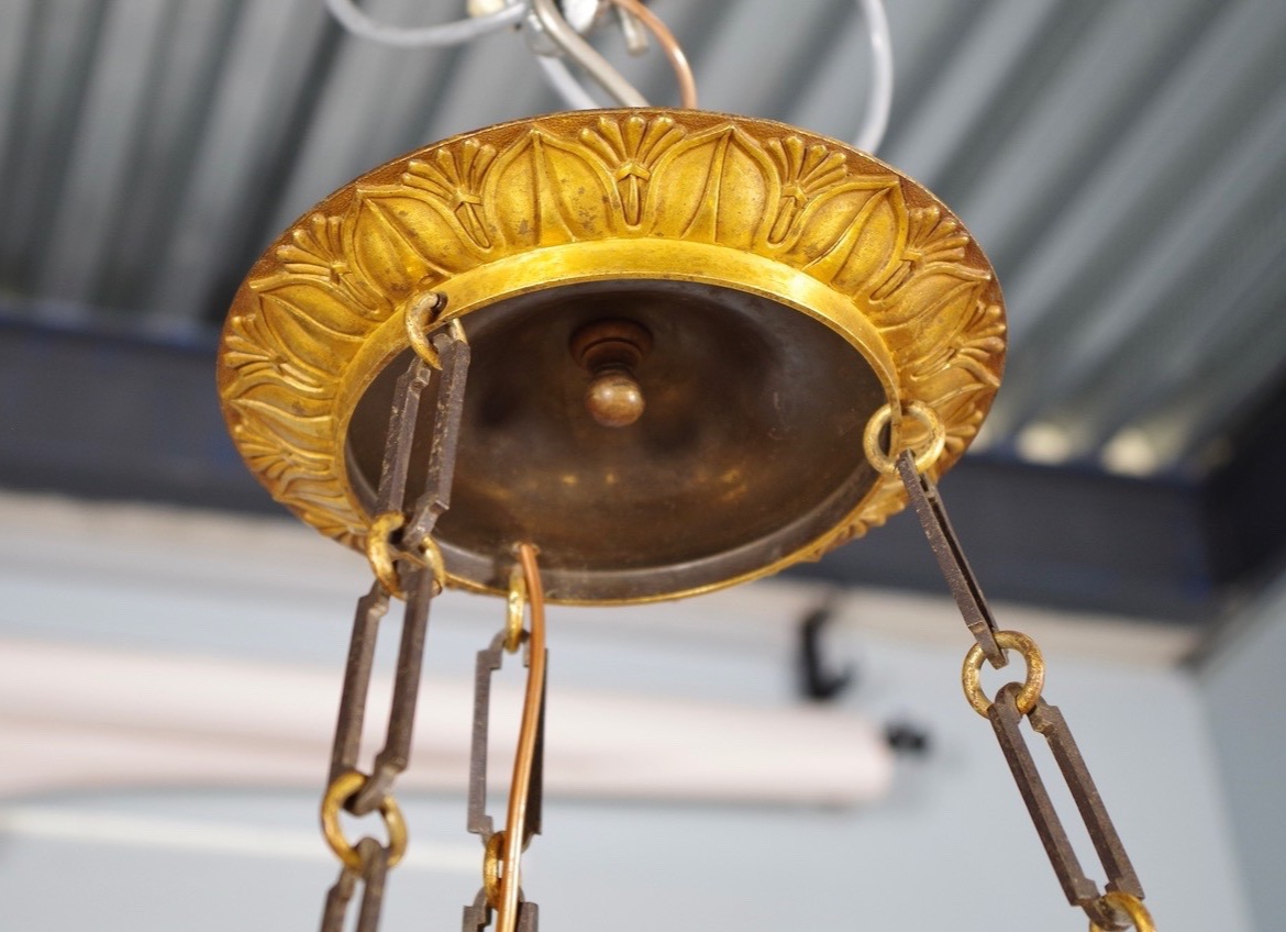 Lustre Restauration à neuf lumières en bronze patiné et doré, vers 1815-photo-4