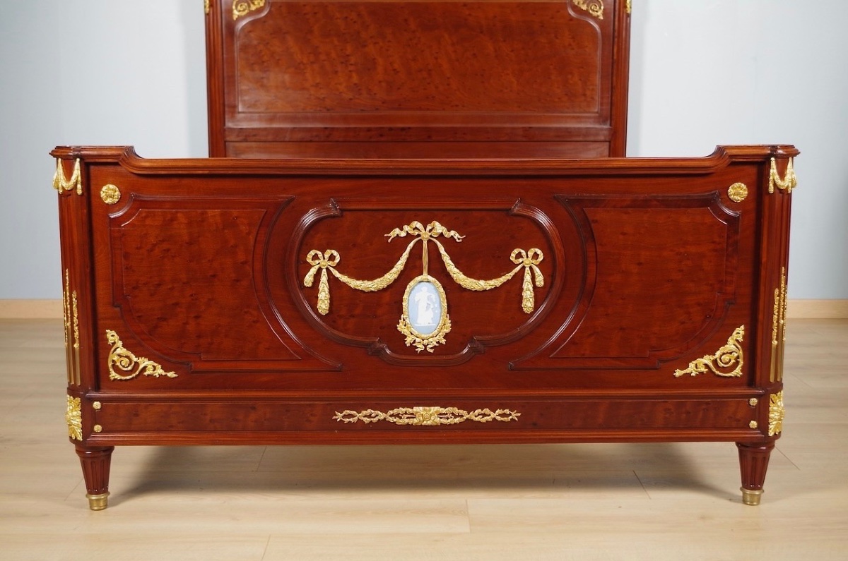 Louis XVI Bed In Mahogany, Gilded Bronze, And Wedgwood, Circa 1880-photo-1
