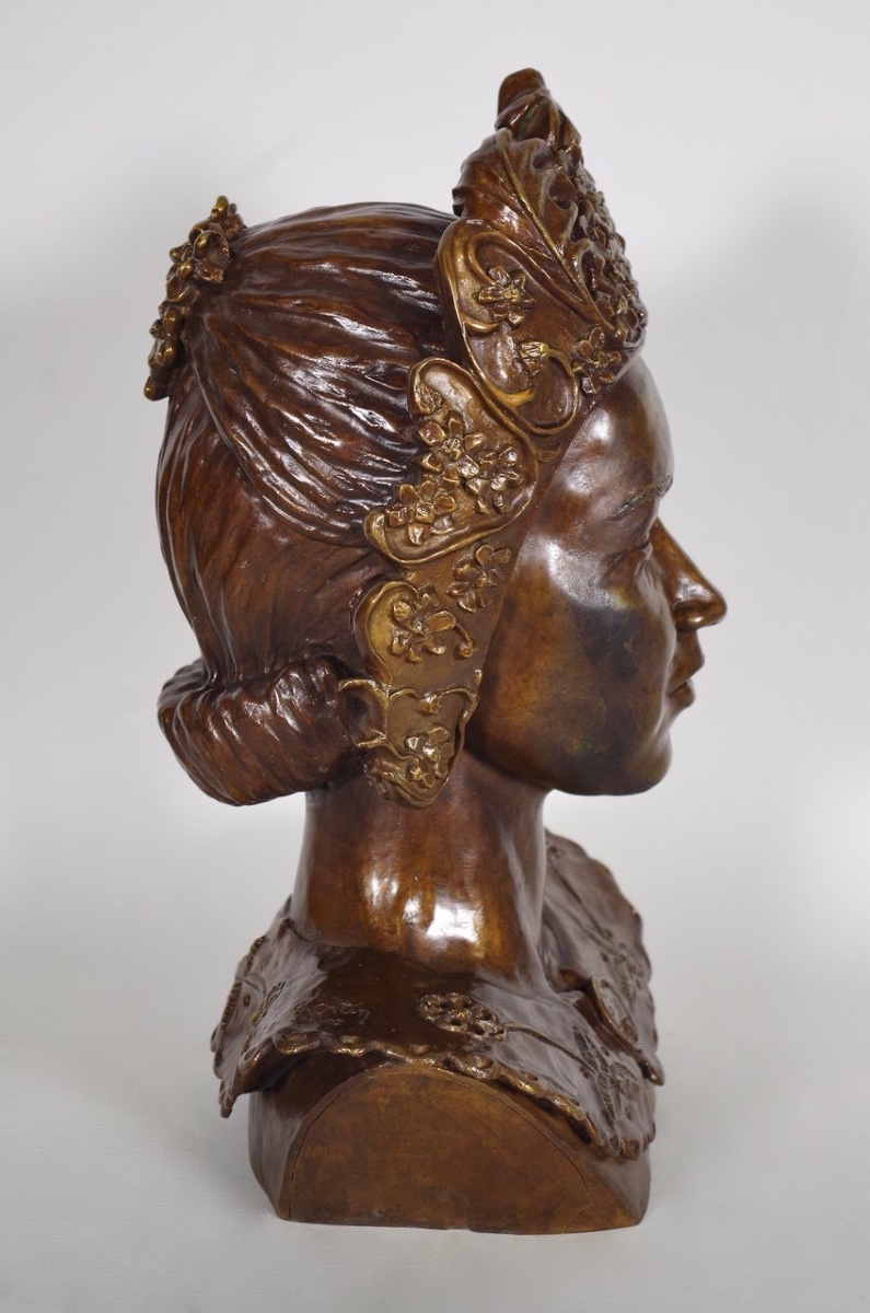 Annick Ortín, buste de femme en bronze style Art nouveau, cire perdue, 2002-photo-5