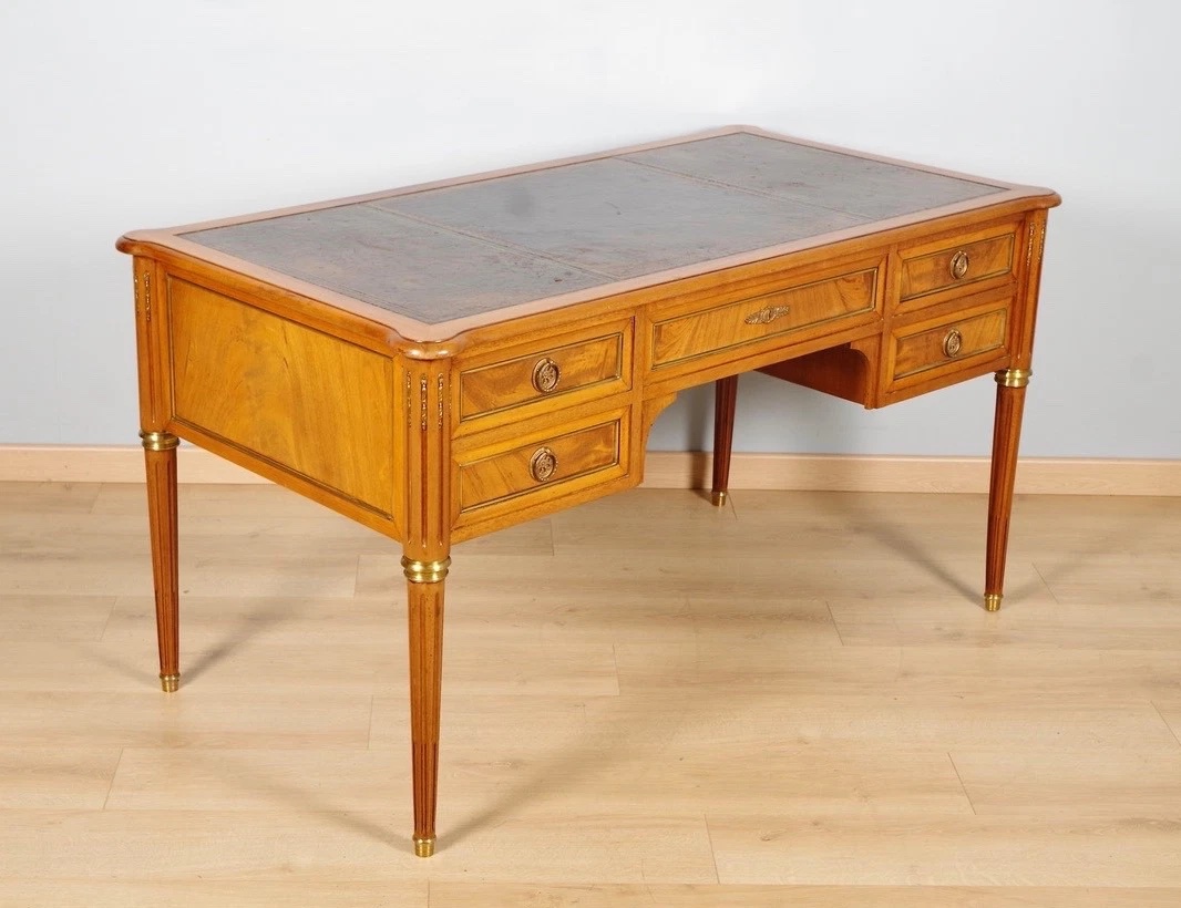 Louis XVI-style Flat-topped Desk In Mahogany, Brass, And Gilded Bronze, Circa 1950-photo-2