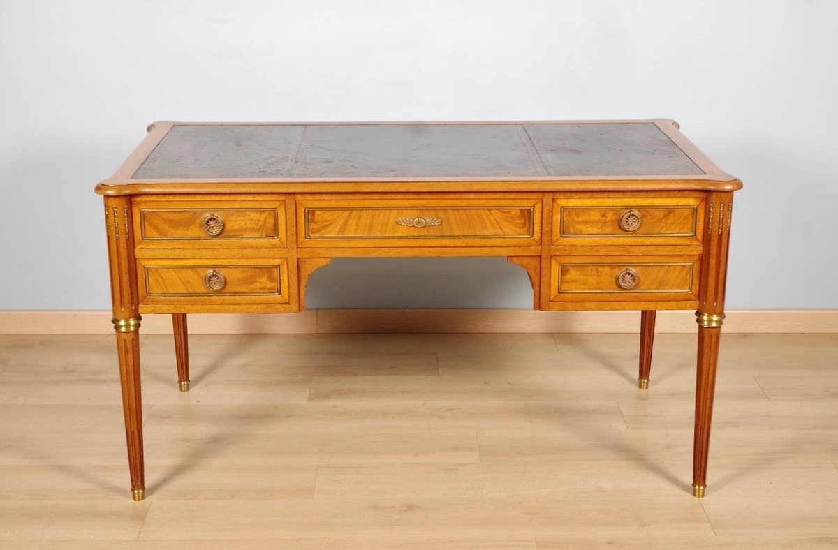 Louis XVI-style Flat-topped Desk In Mahogany, Brass, And Gilded Bronze, Circa 1950-photo-4