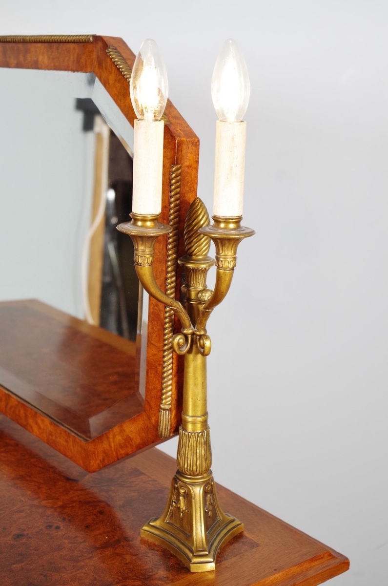 Coiffeuse style Louis XVI en acajou, loupe d'amboine et bronze doré, vers 1900-photo-5