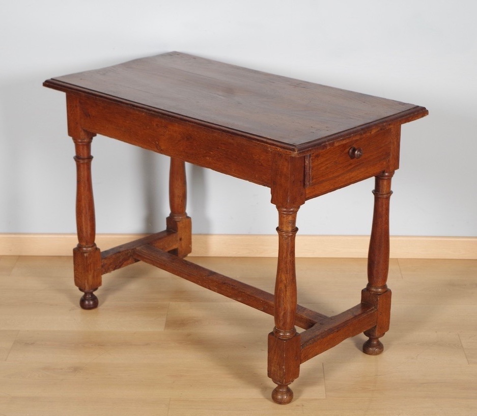 Louis XIII Writing Desk In Solid Oak, 17th Century