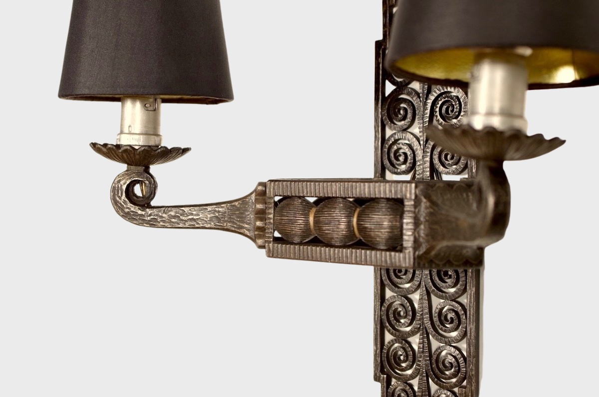 Applique Art déco en fer forgé et patiné signée Charles Piguet, vers 1930-photo-6