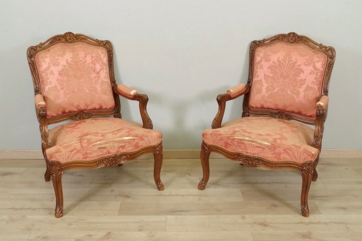 Paire de fauteuils style Louis XV