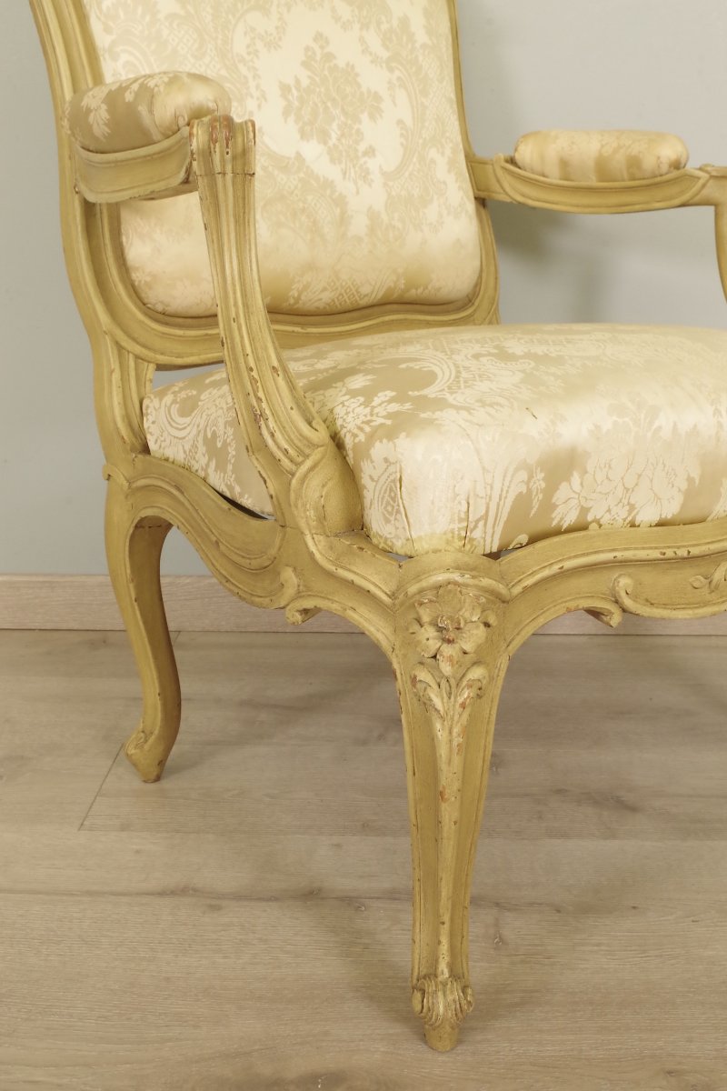 Trois fauteuils à chassis style Louis XV-photo-7