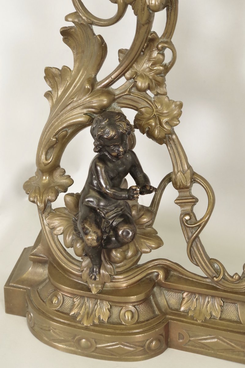 Paire de chenets formant devant de cheminée style Louis XV bronze doré-photo-3
