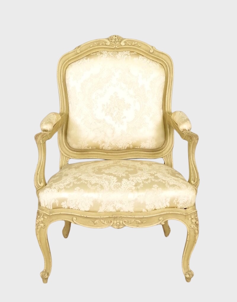 Fauteuil à chassis style Louis XV