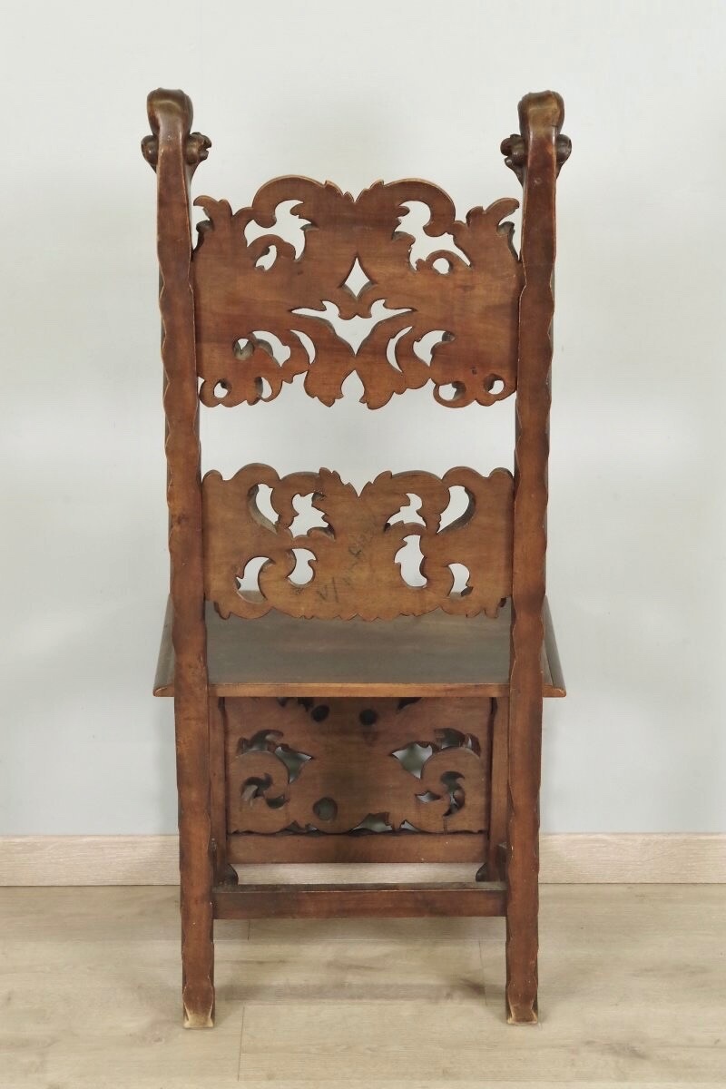 Paire de chaises style Renaissance-photo-8
