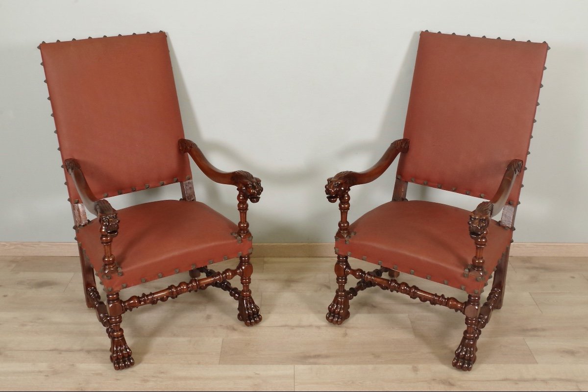 Paire De Fauteuils Style Louis XIII