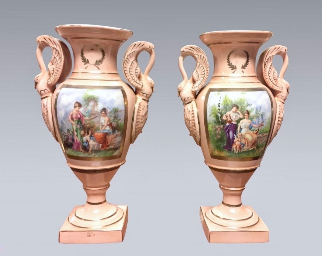 Paire de vases en porcelaine style Empire