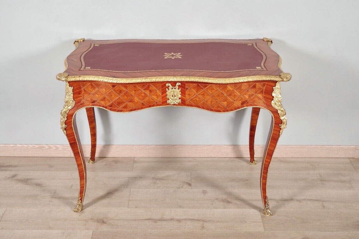 Louis XV Style Desk-photo-8