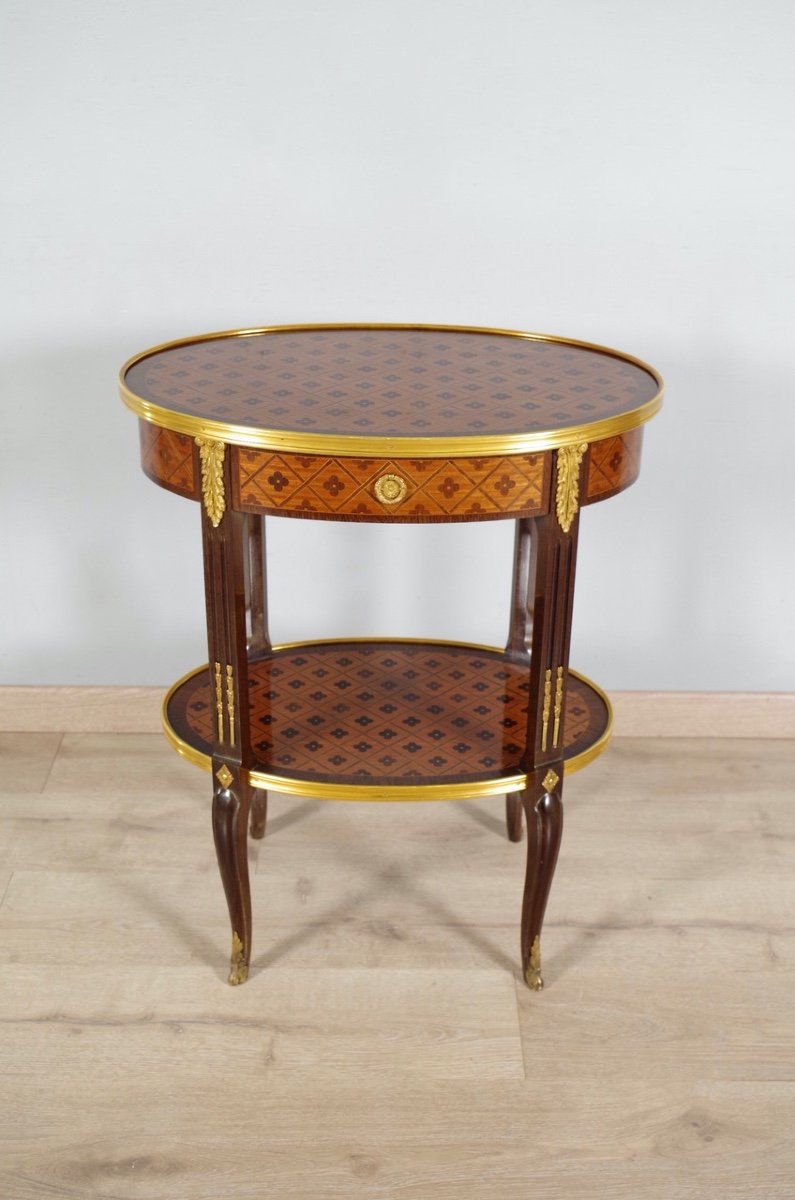 La Reine Marquetry Style Transition Pedestal Table