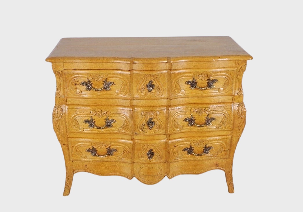 Commode tombeau style Louis XV