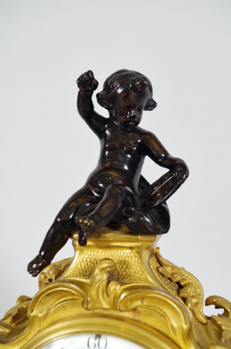 Pendule style Louis XV bronze doré-photo-2