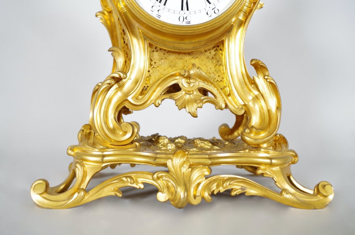 Pendule style Louis XV bronze doré-photo-3