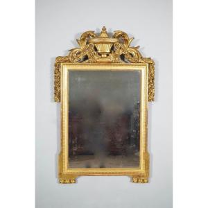 Miroir Louis XVI doré à fronton XVIIIe siècle