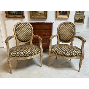 Paire de fauteuils laqués époque Louis XVI