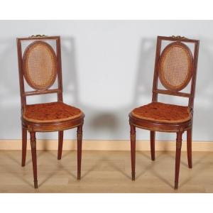 Paire de chaises style Louis XVI
