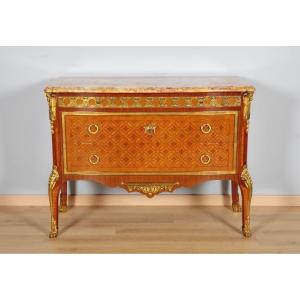 Commode style Transition dans le goût de Riesener