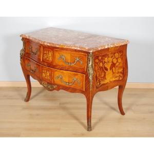 Commode style Louis XV