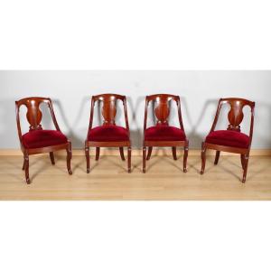 Quatre chaises gondoles Restauration en acajou, vers 1815