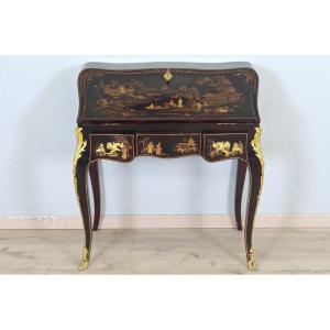 Bureau de pente laque de Chine style Louis XV