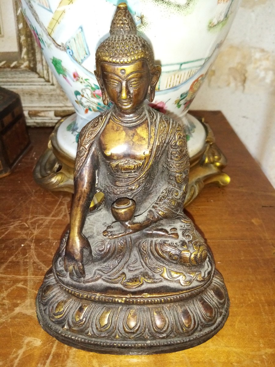 Buddha Asia Bronze