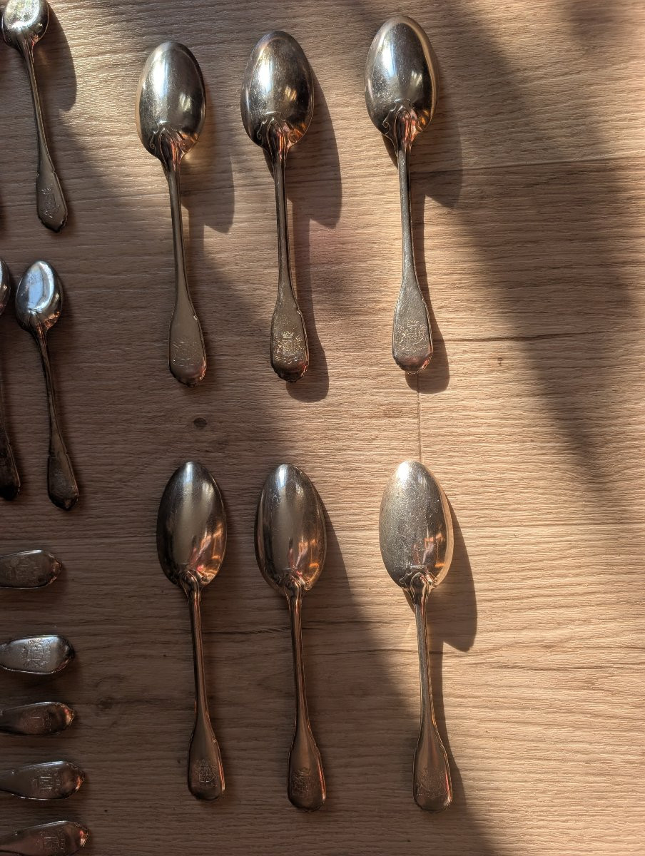 Set Of Silver And Vermeil Cutlery In The Louis XV Regence Style With Coat Of Arms-photo-4