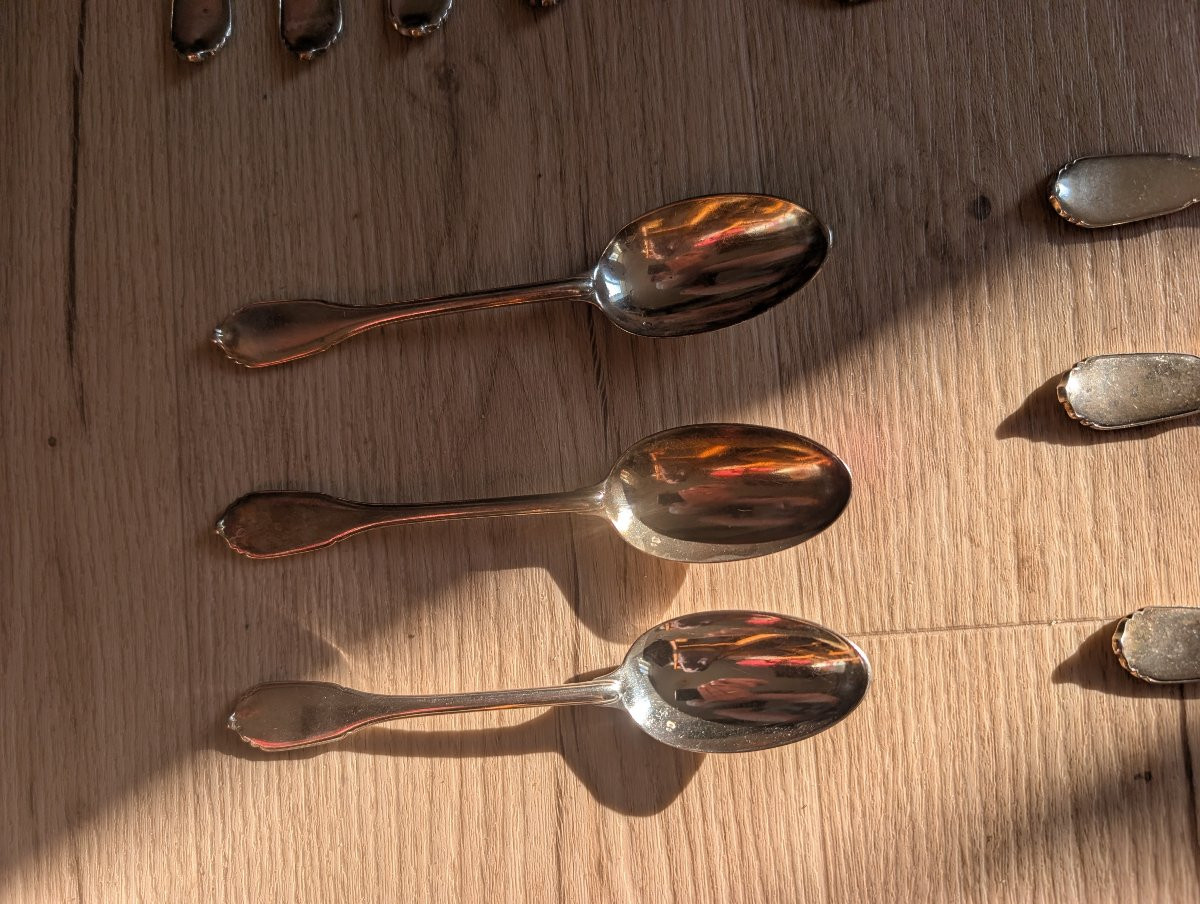 Set Of Silver And Vermeil Cutlery In The Louis XV Regence Style With Coat Of Arms-photo-5